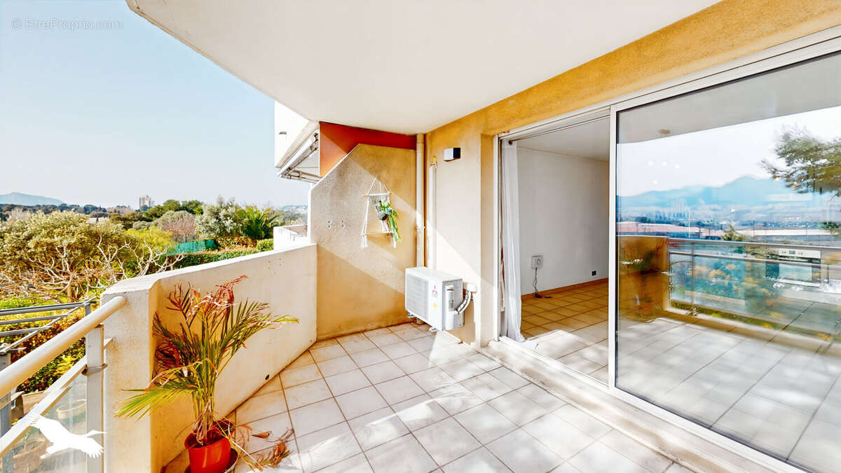 Appartement à MARSEILLE-12E