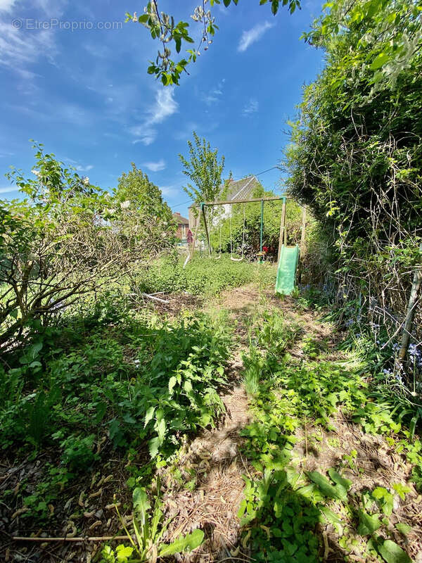 À découvrir   Maison en briques avec jardin et beau potentiel ! - photo 8