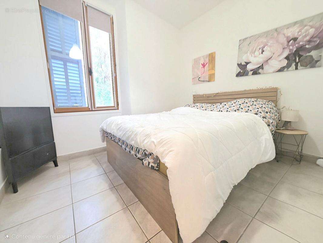 Appartement à BORMES-LES-MIMOSAS