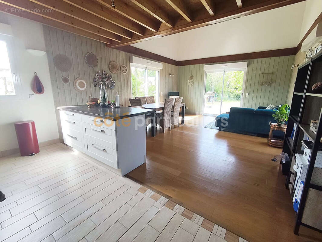 Maison à JORT