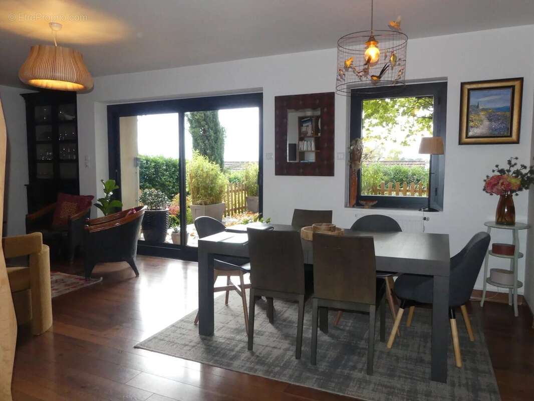 Maison à LE CREUSOT