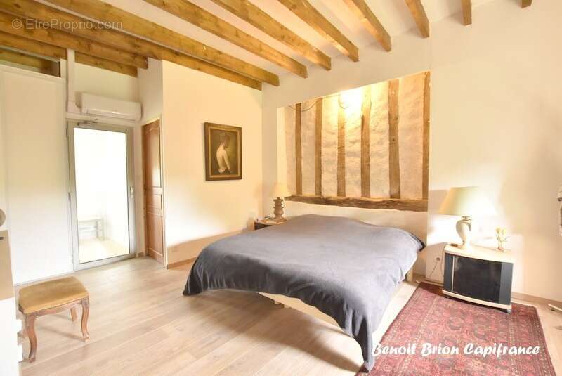 À vendre – Demeure historique en pierre d'environ 260 m² sur 2 hectares – Lapenty (50), à proximité de Saint-Hilaire-du-Harcouët - photo 13