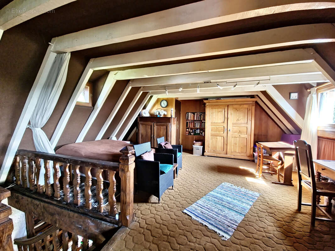 Maison à SAINT-CIRGUES-DE-JORDANNE