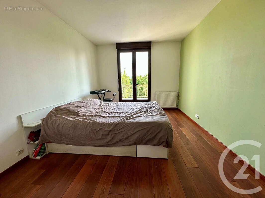 Maison à THORIGNY-SUR-MARNE