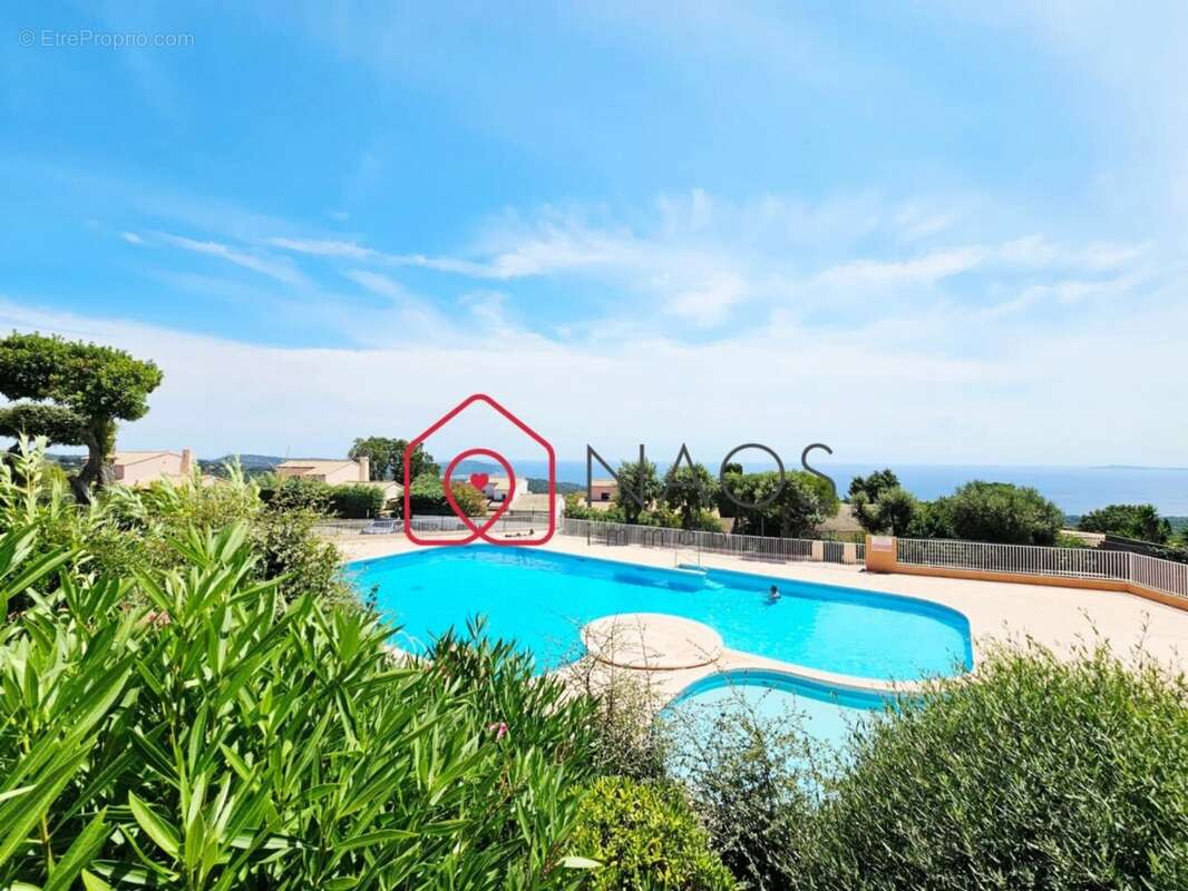 Appartement à LA CROIX-VALMER