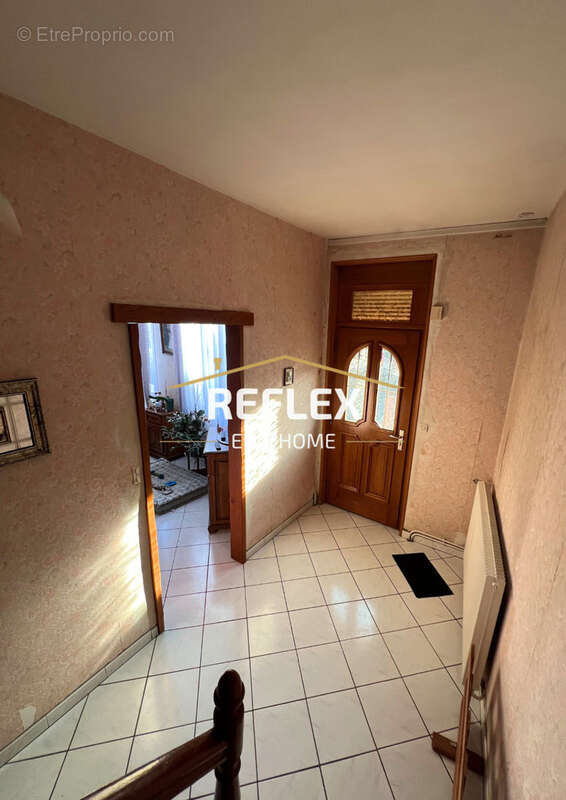 Maison à MAILLY-MAILLET