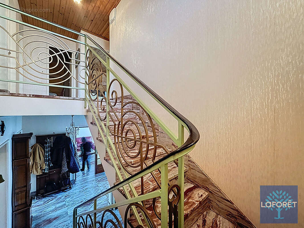 Maison à VIGNEUX-SUR-SEINE