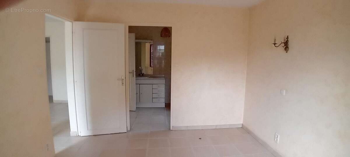 Maison à SAINTE-MAURE-DE-TOURAINE