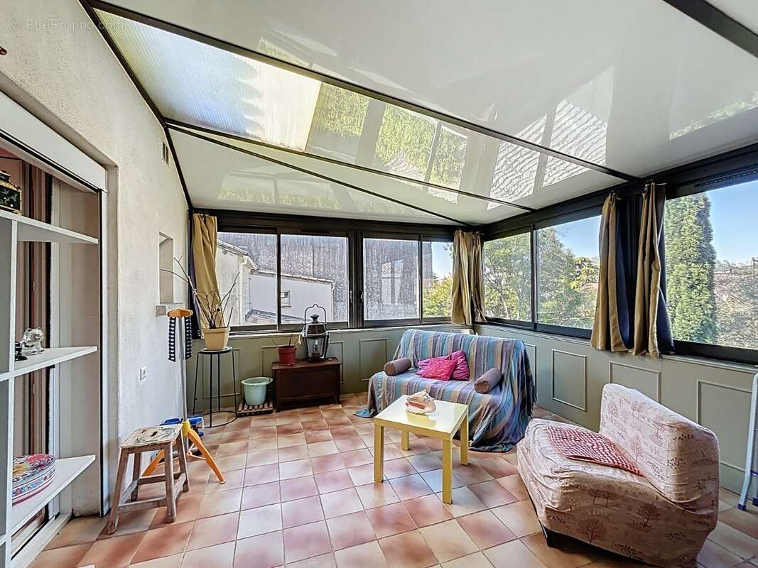 Maison à MONTELIMAR