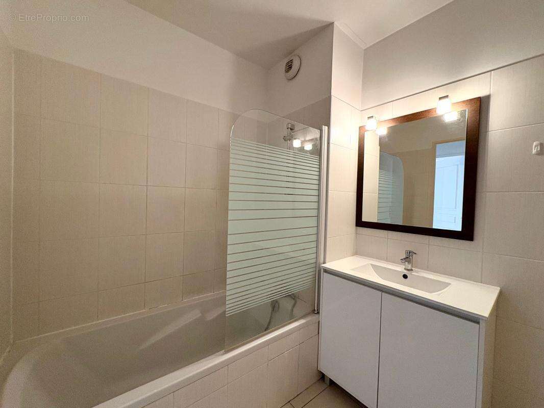 Appartement à MANDELIEU-LA-NAPOULE