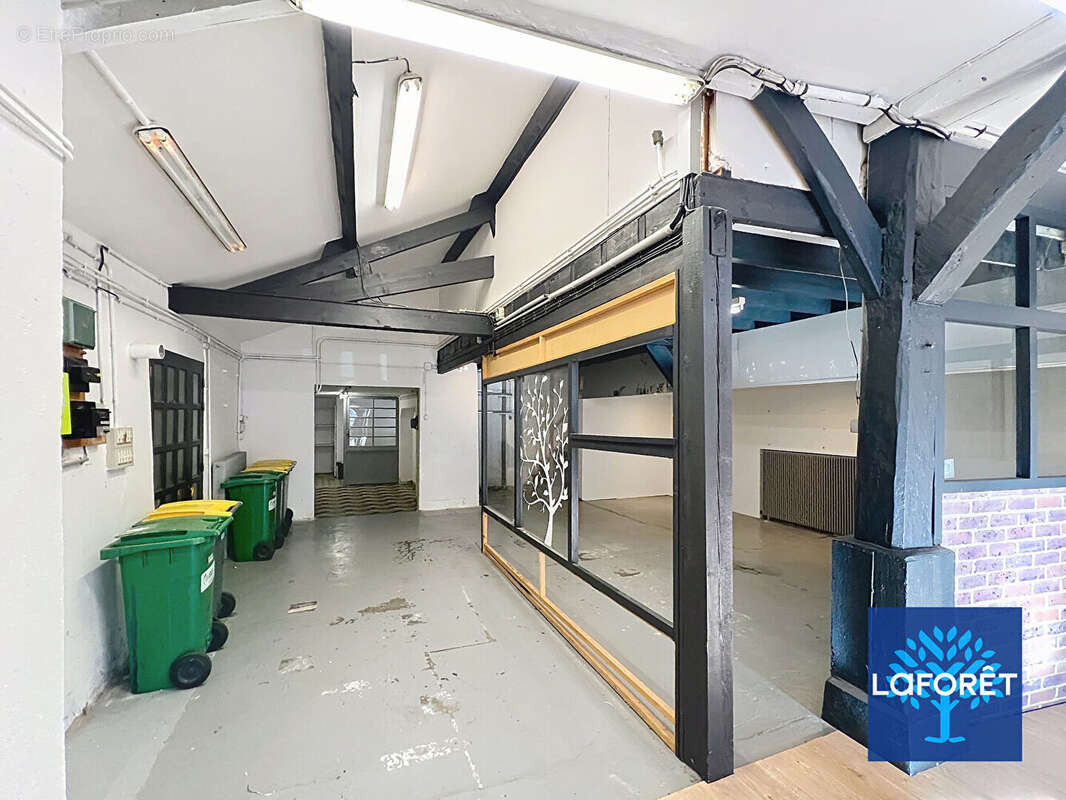 Commerce à LA FERTE-ALAIS