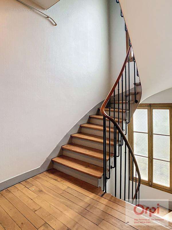 Appartement à ISSY-LES-MOULINEAUX