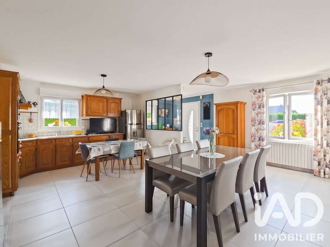 Maison 148 m² à Bricqueville-La-Blouette  - photo 7