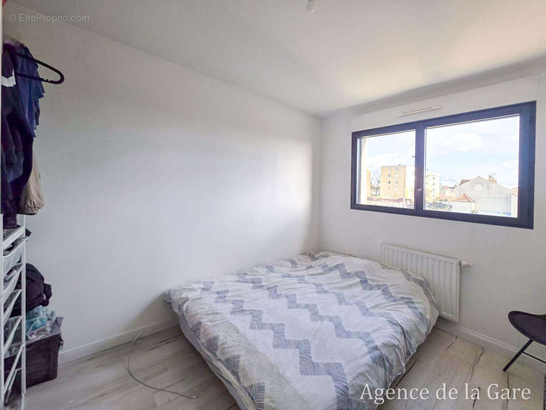 Maison à SARTROUVILLE