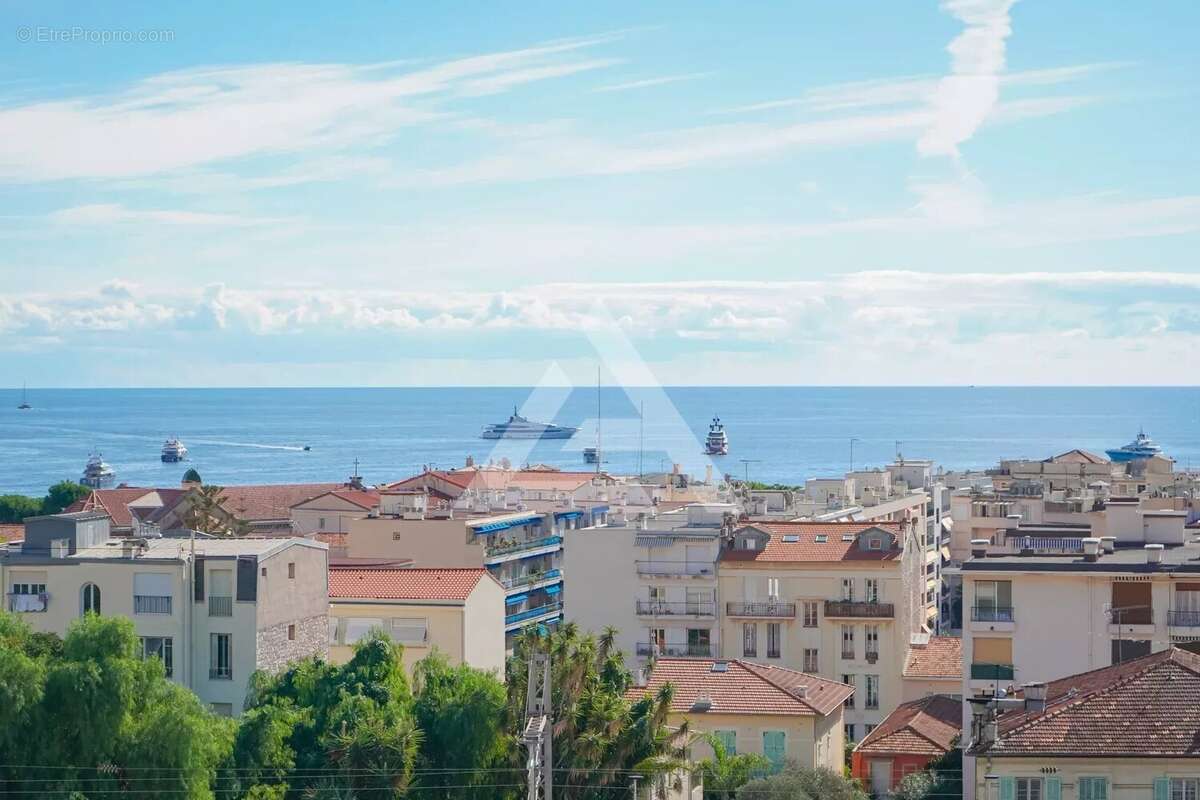 Appartement à BEAULIEU-SUR-MER