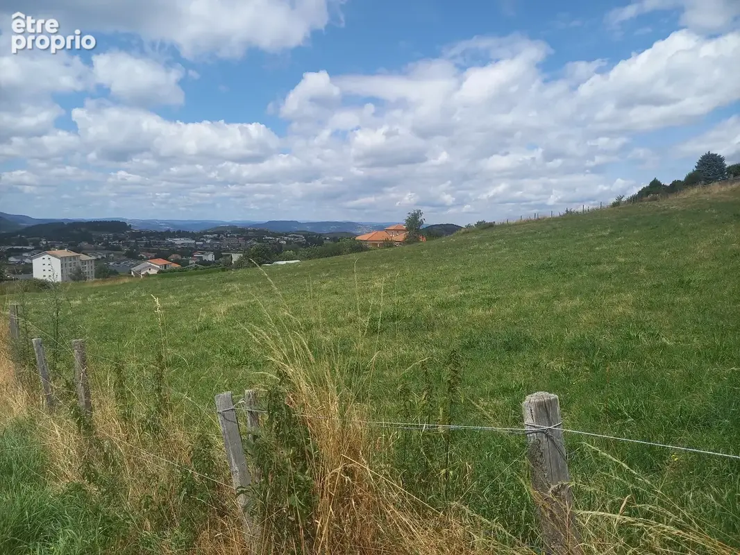 Terrain à YSSINGEAUX