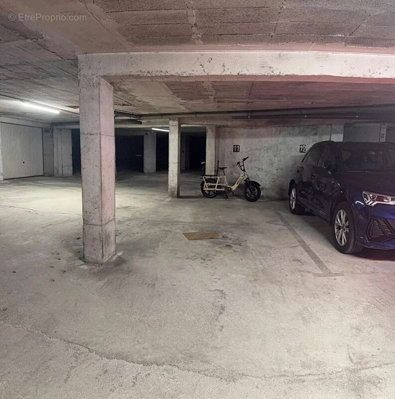 MENTON CENTRE – Grand 3 pièces traversant avec deux terrasses, cave et parking - photo 10