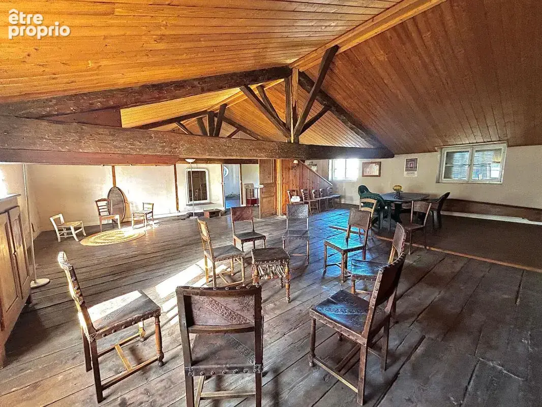 Opportunité rare pour professionnels — Bâtiment de caractère de 450 m² sur 3 niveaux avec jardin de 1 000 m² - photo 28
