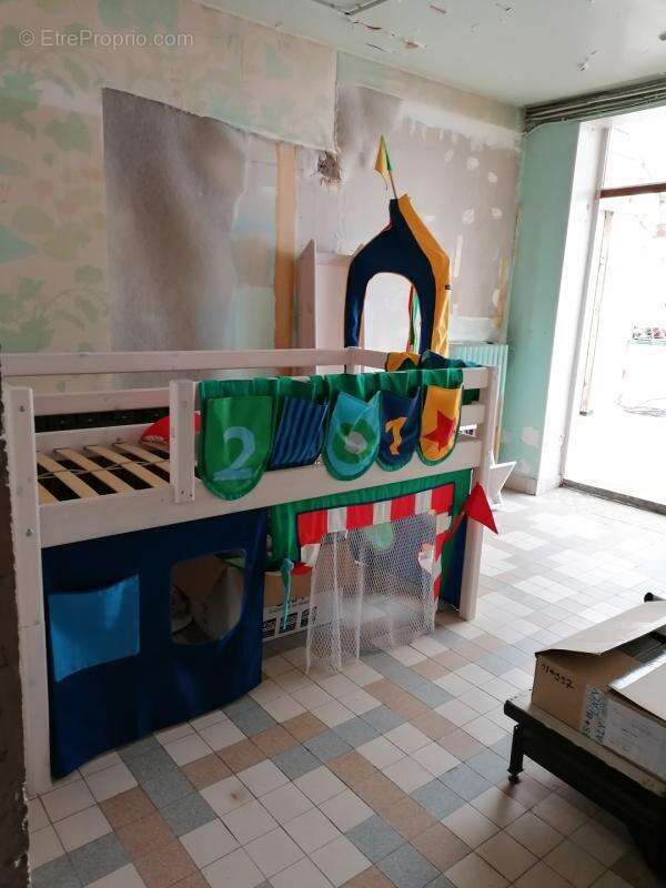 Commerce à SAINT-QUENTIN