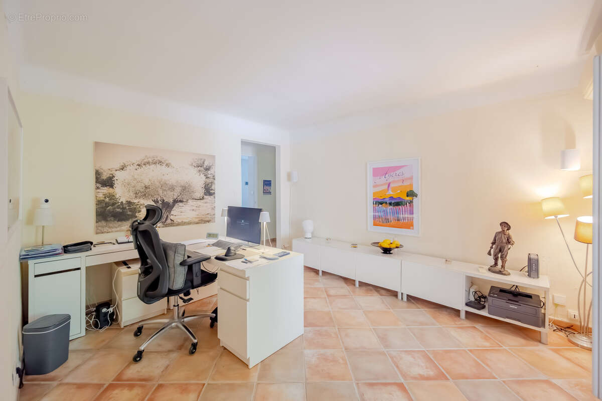 Maison à HYERES