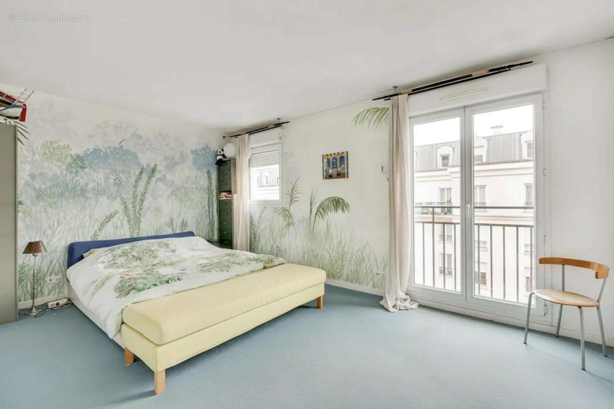 Appartement à PARIS-9E