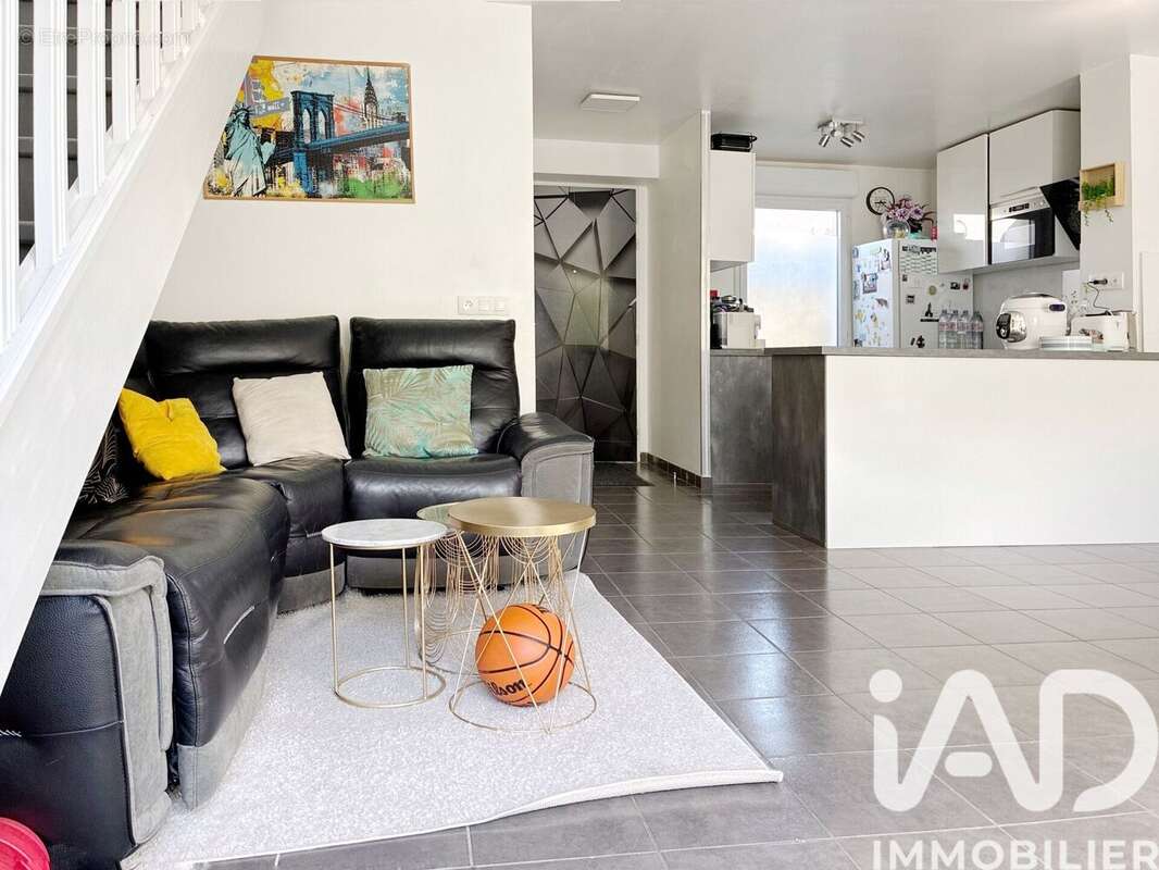 Photo 4 - Appartement à VILLEMOMBLE