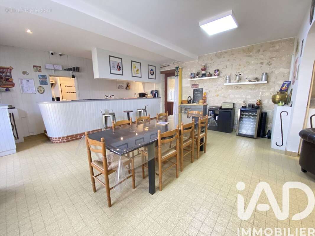Maison 291 m² à Saint-Senoch  - photo 2