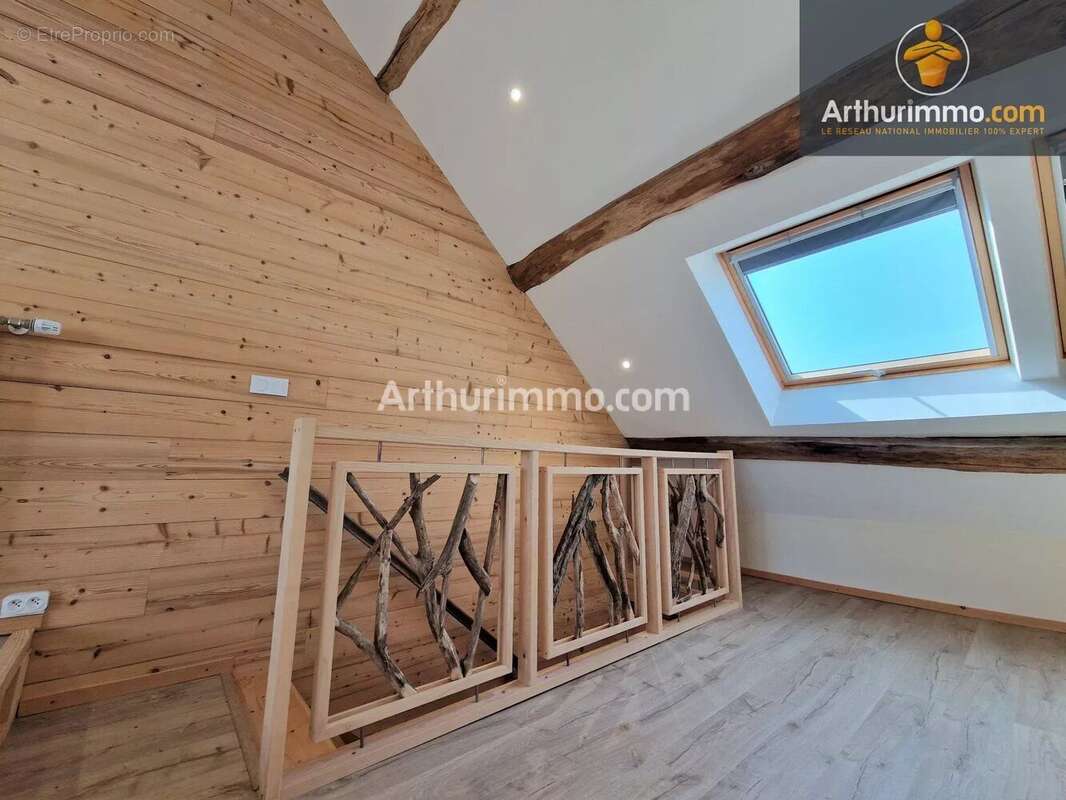 Maison à LONS-LE-SAUNIER