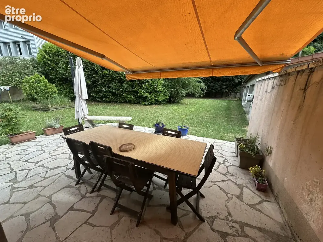villa avec piscine couverte - photo 2