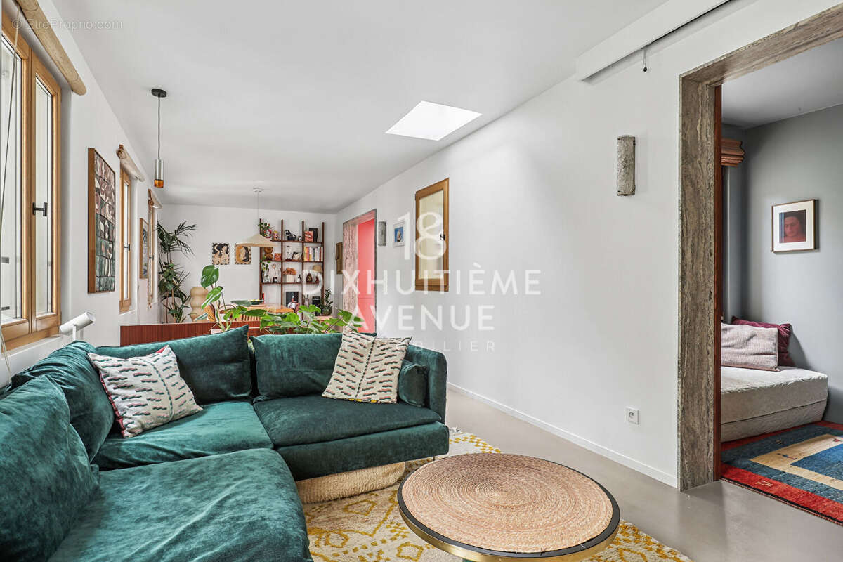 Appartement à PARIS-18E