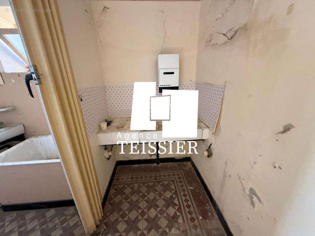 Maison à SAINT-PAUL-LE-JEUNE