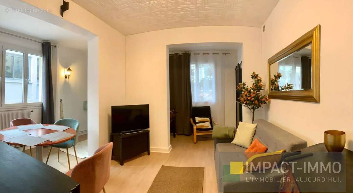 Appartement à LA GARENNE-COLOMBES