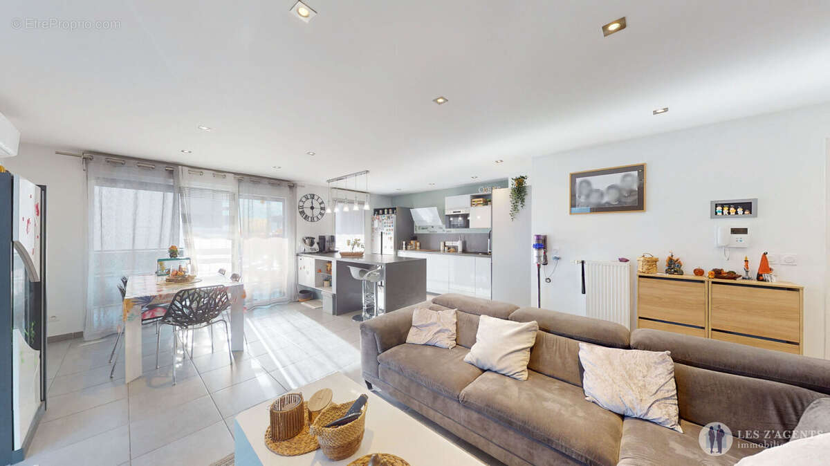 Appartement à SAINT-MARTIN-D'HERES