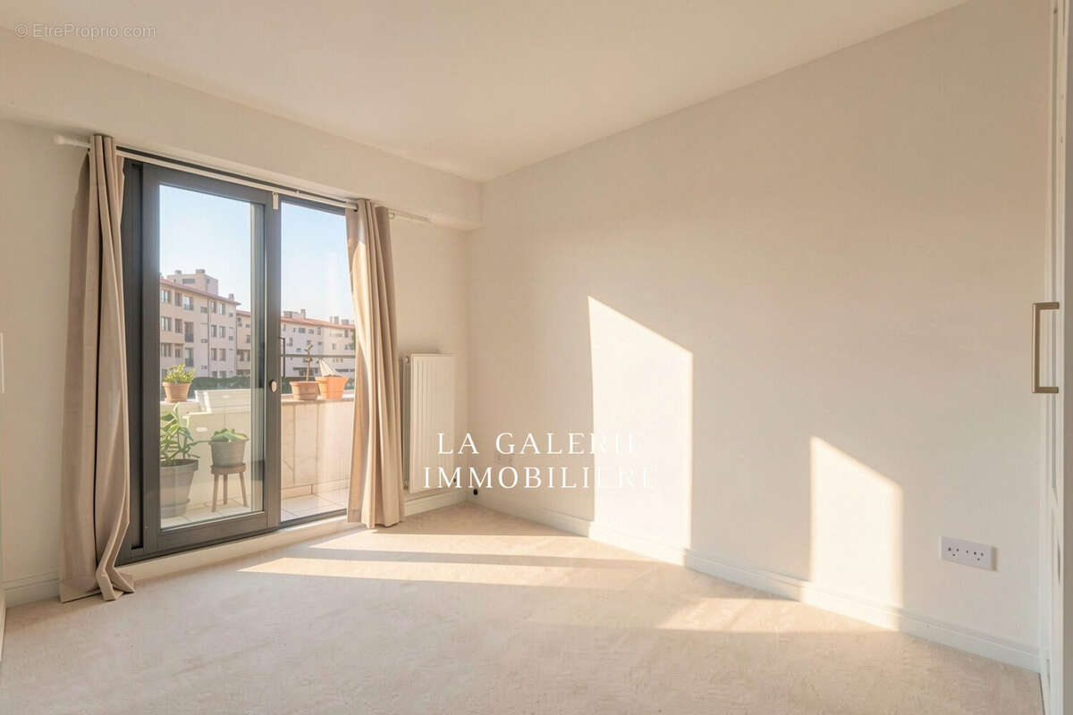 Appartement 163 m² à Suresnes  - photo 8