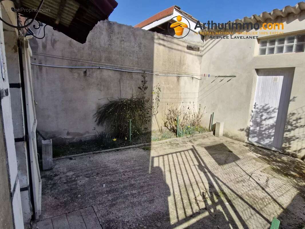 Maison à VILLENEUVE-D'OLMES