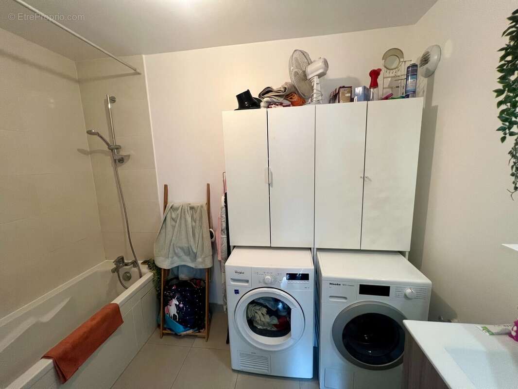 Appartement à BRUYERES-LE-CHATEL