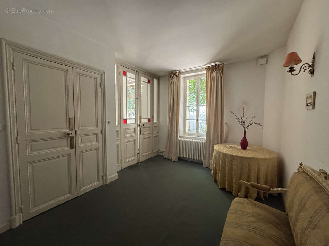 Maison à COURSAN