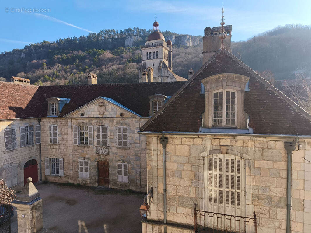 Appartement à POLIGNY