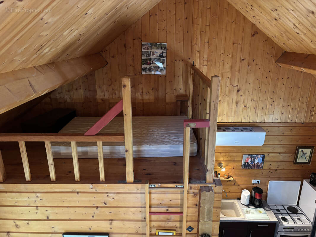 Maison à AUTRY-ISSARDS