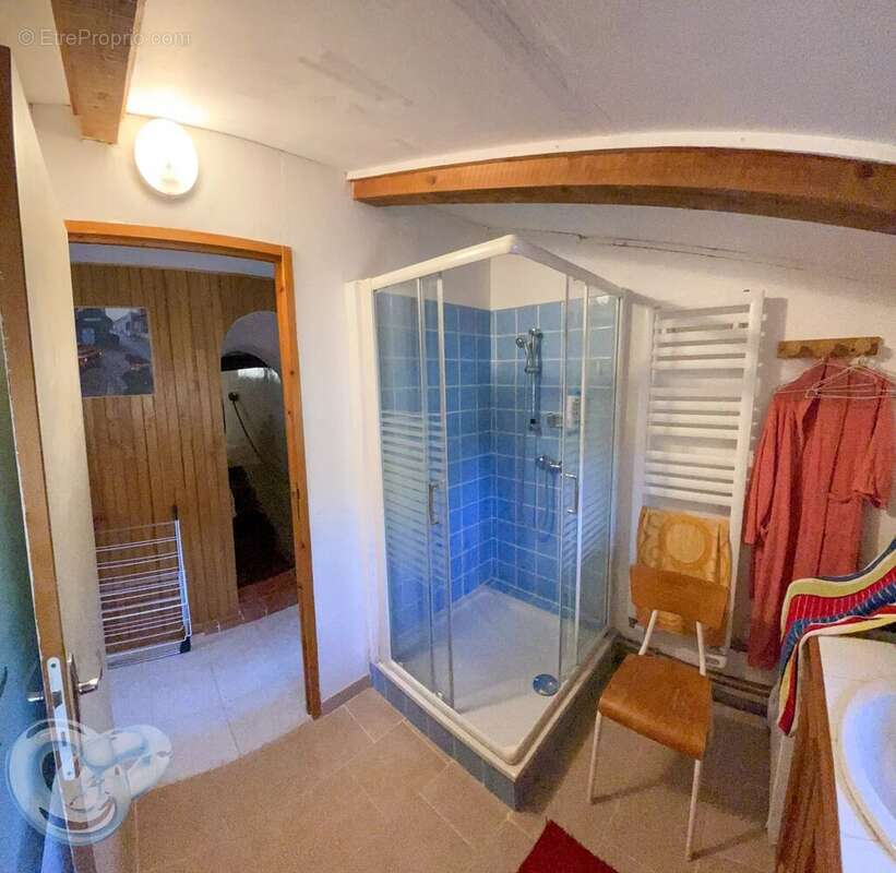 Maison à LES OMERGUES