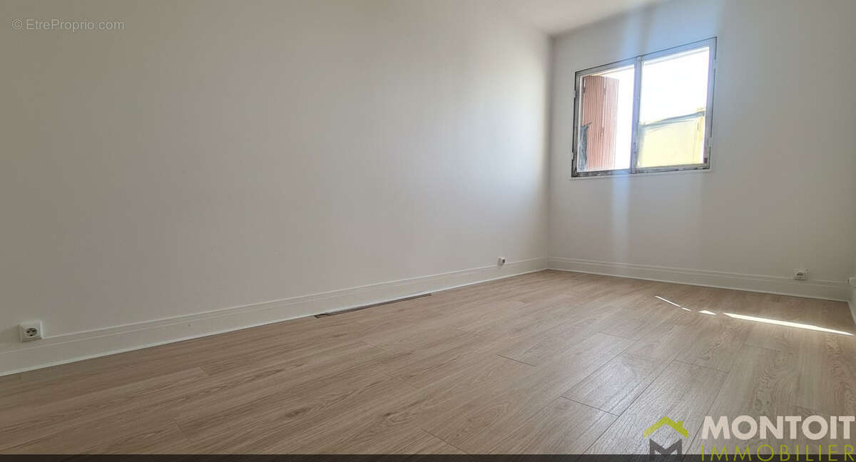 Appartement à THIAIS
