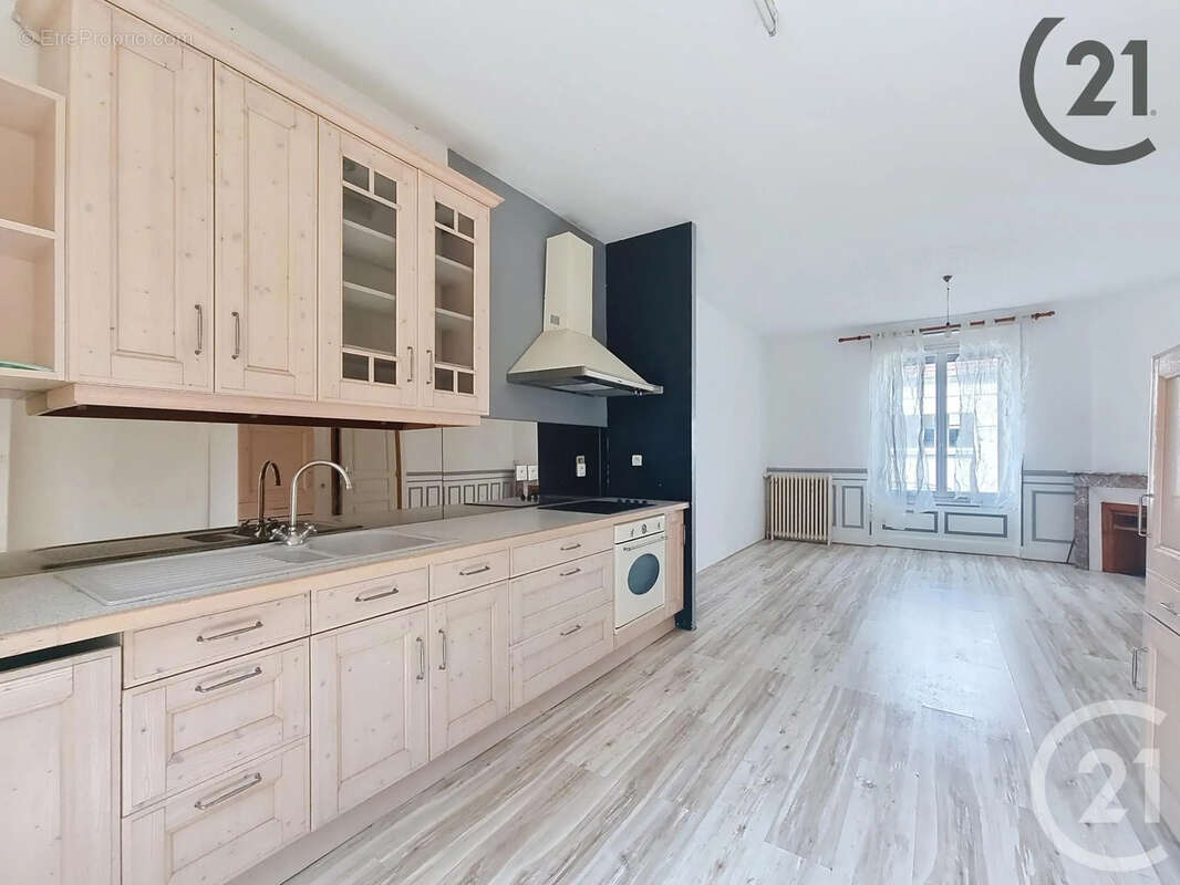 Maison à ROMILLY-SUR-SEINE