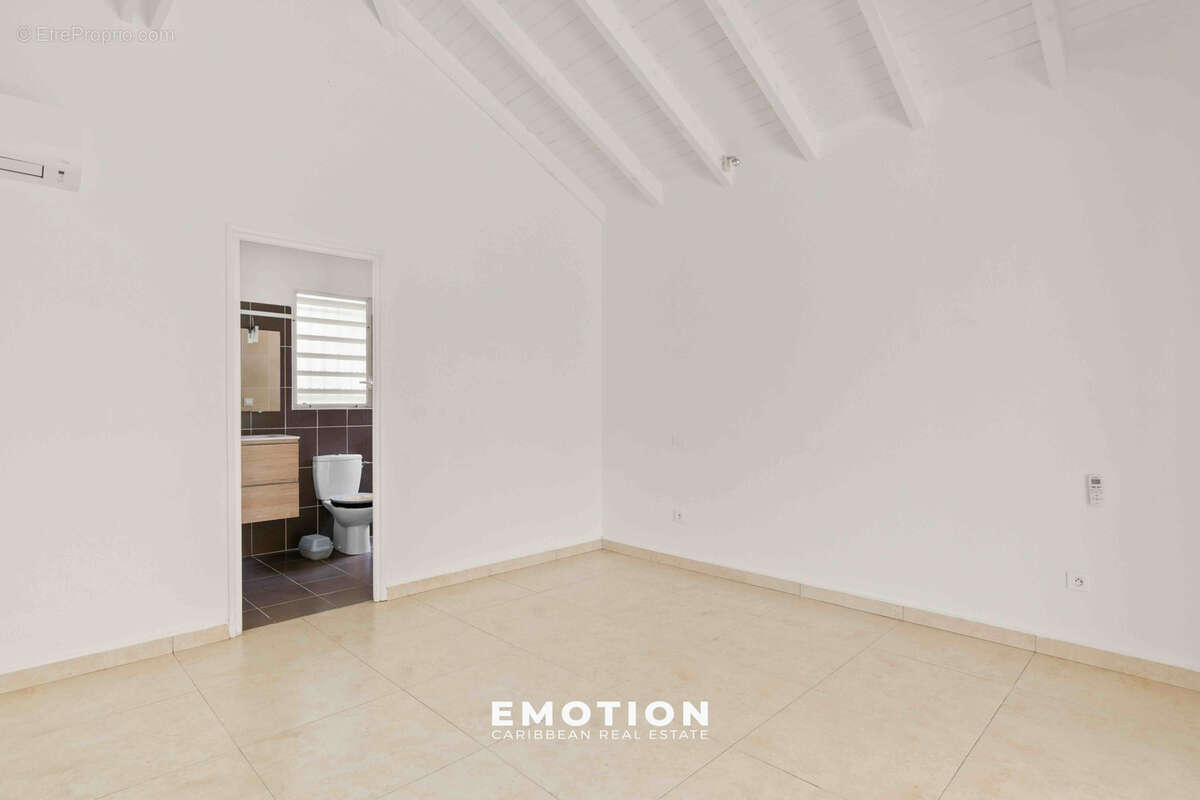 EXCLUSIVITE - Villa T4 vue mer + Studio aux Jardins de la Baie Orientale - photo 23