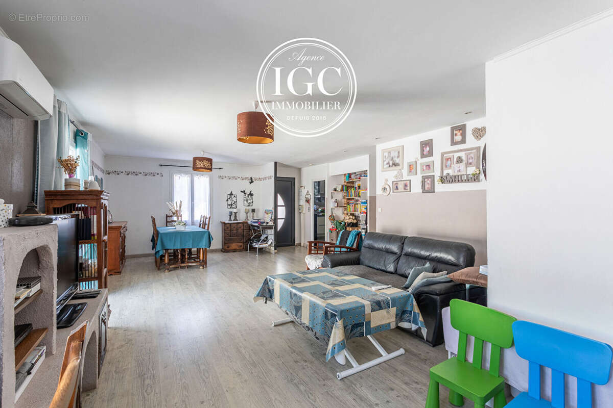 Maison Type 5 - 117m² - piscine - 445m² terrain - Marignane - photo 7