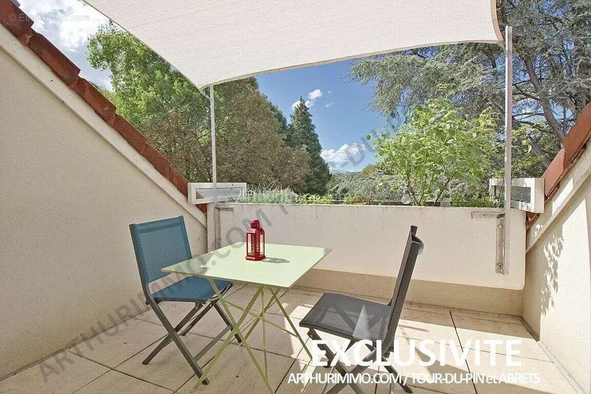 Appartement à LA TOUR-DU-PIN