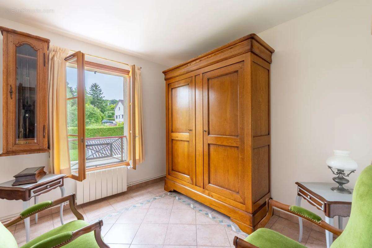 Appartement à PRESLES