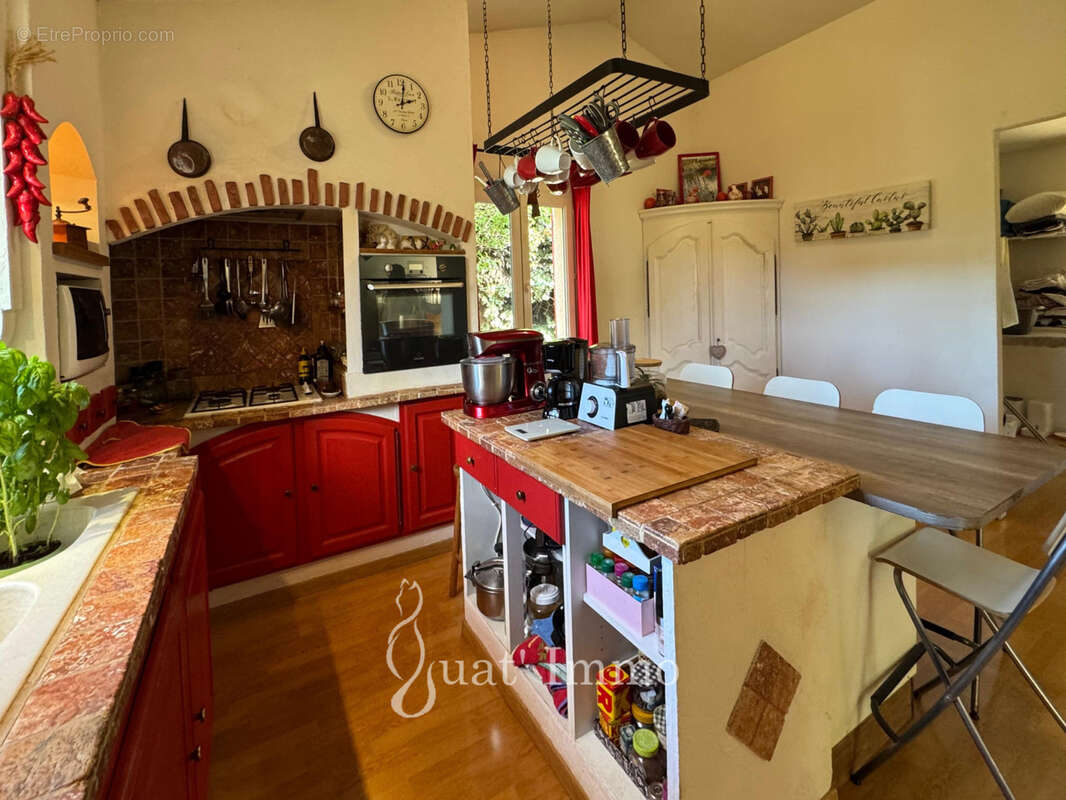 VILLA 6 PIECES  187 m2   Manosque (04100) - photo 4