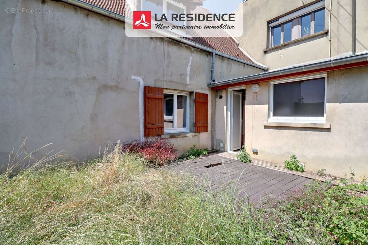 Maison à VILLIERS-SAINT-FREDERIC