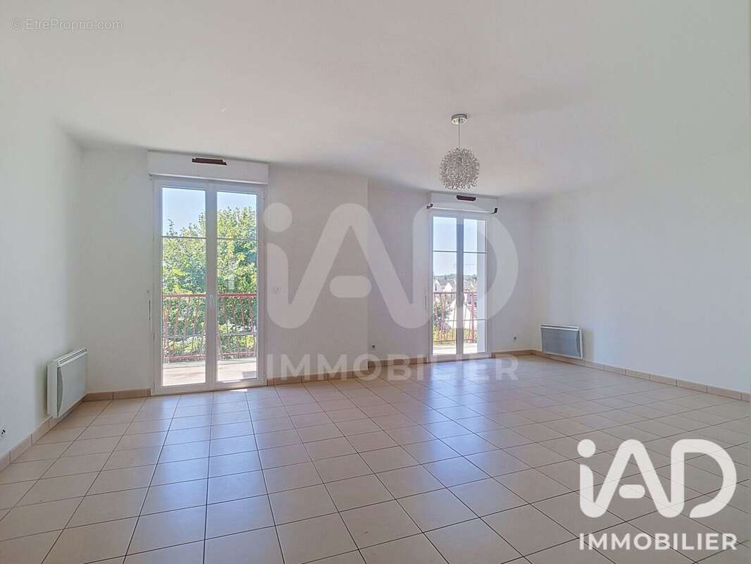 Appartement 67 m² à Vaux-Le-Penil  - photo 2