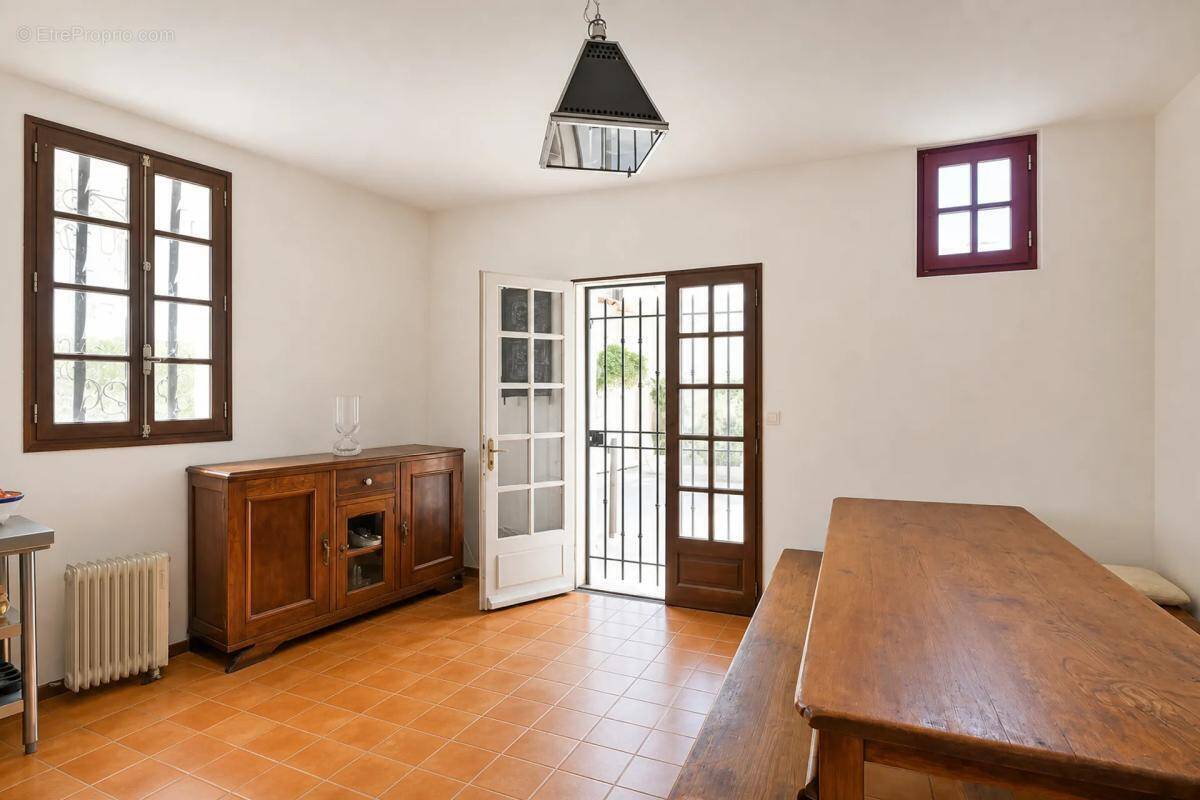 Maison à SAINT-GILLES